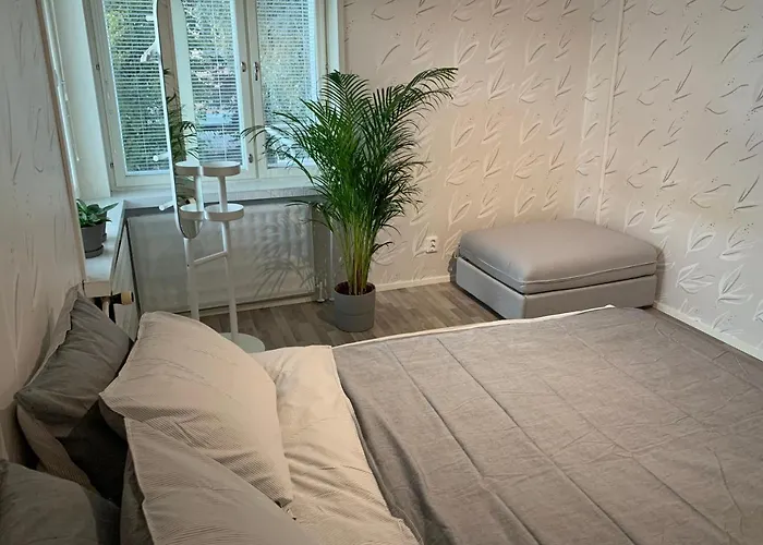 Viihtyisa, Puhdas 2h+k, Pikkukoti Keskustassa Hotel *