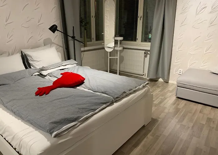 Viihtyisa, Puhdas 2h+k, Pikkukoti Keskustassa Hotel *